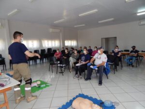 Da teoria à prática: equipe técnica de Saúde amplia conhecimentos no serviço à população