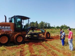 Munícipes aprimoram conhecimentos em Curso de motoniveladora