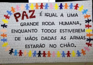 EM PAZ